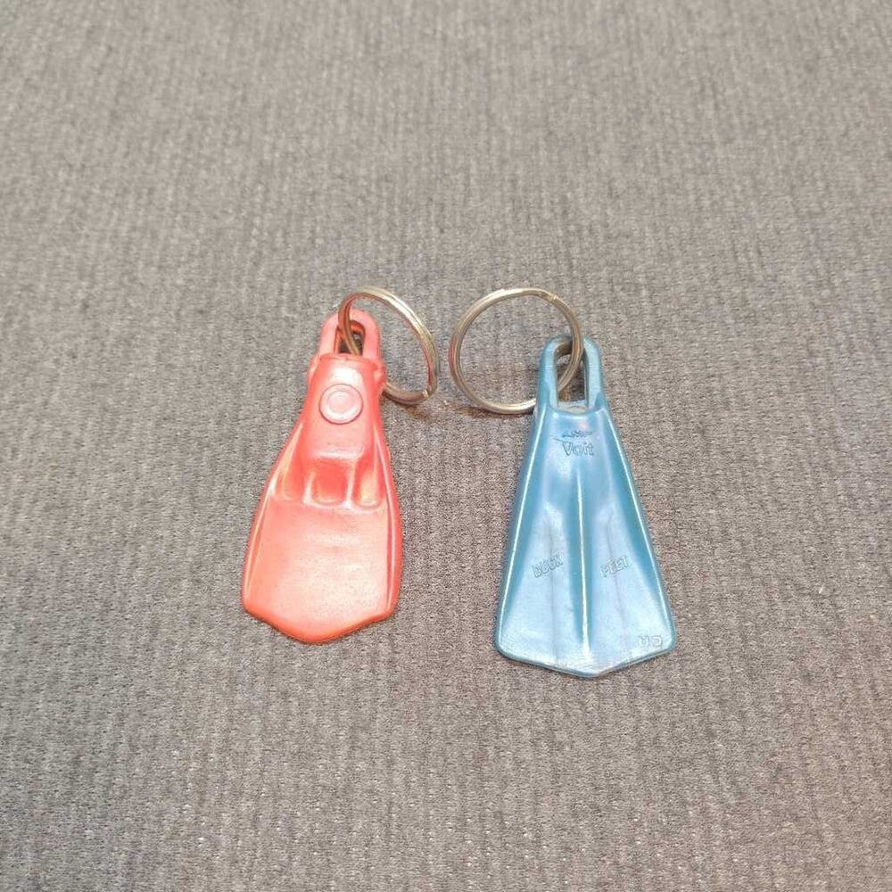 AMF Voit Duck Feet Flippers Keychains Red Blue USA Patented Vintage Set
